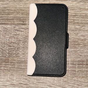 Kate Spade Black and White Scalloped Phone Case
